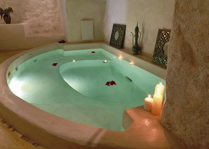 Apartahotel Dimore Santagaeta 4*
